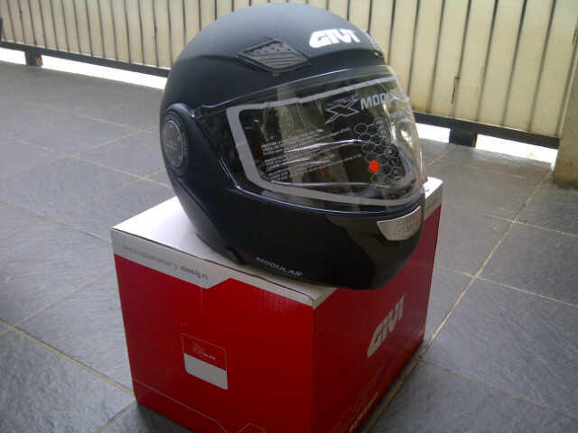 Terjual helm givi hps x 08 modular 