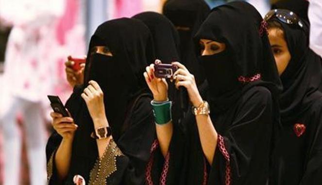 3 pria diDEPORTASI dari Arab , Karena Takut bangkitkan Syahwat Wanita, CEKIDOT!!