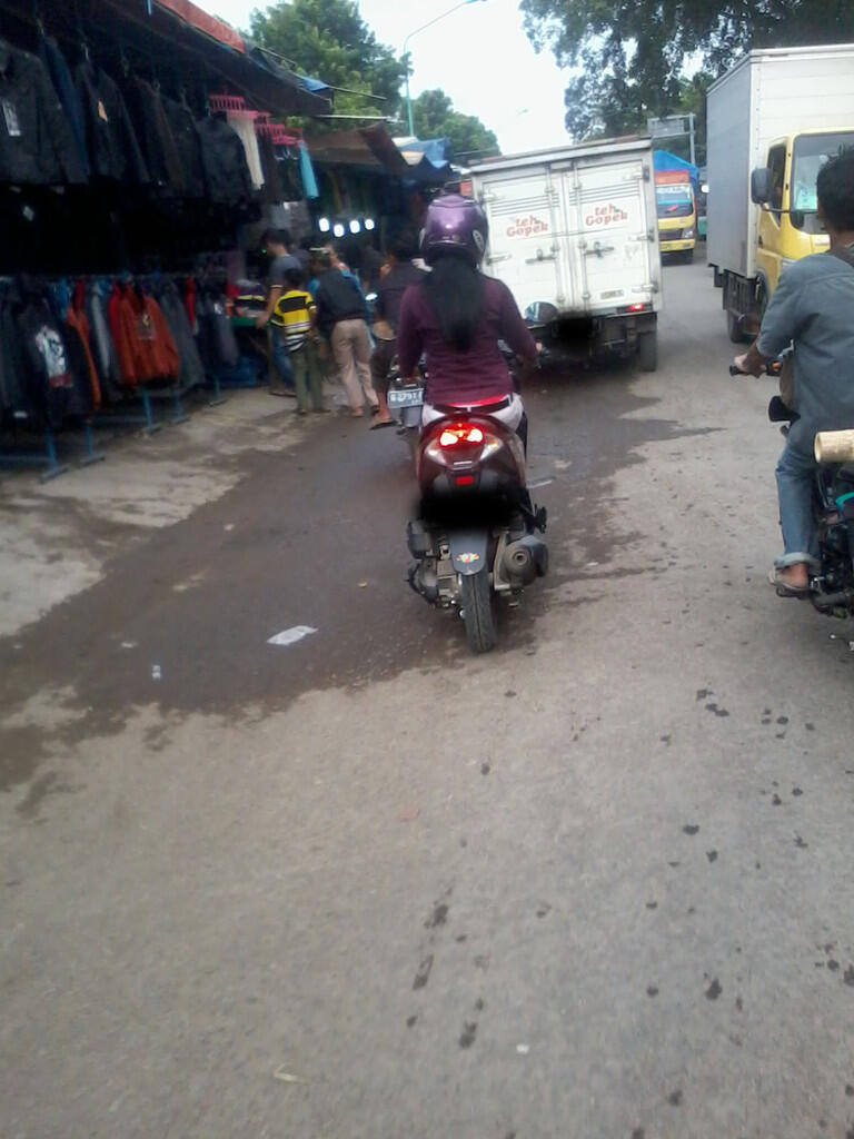 Seneng rasanya kalo dilihat dari belakang