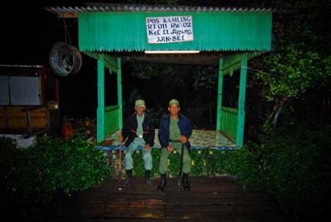kisah suka & duka para penjaga malam
