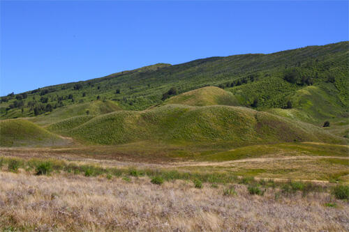 Rumah Teletubbies ada di gunung Bromo !!!!