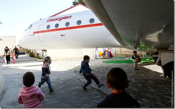 KEREN GAN, PESAWAT BUAT ANAK TK