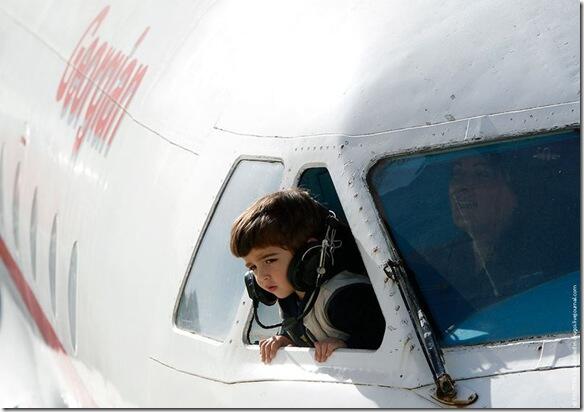 KEREN GAN, PESAWAT BUAT ANAK TK