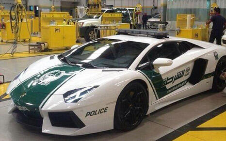 Wuih, polisi Dubai dipersenjatai dengan mobil Lamborghini gan &#91;CEK&#93;