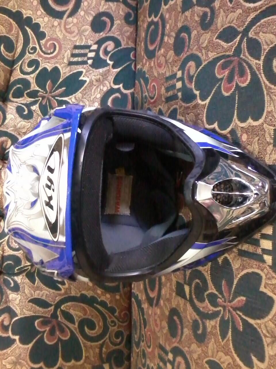 JUAL HELM MOTOCROSS MERK KYT