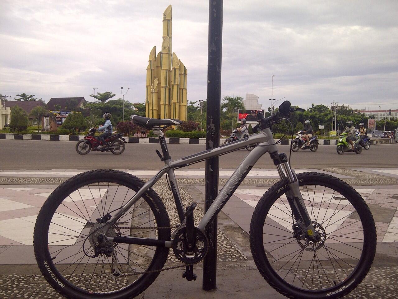 Terjual Jual santai : MTB TREK 4series 