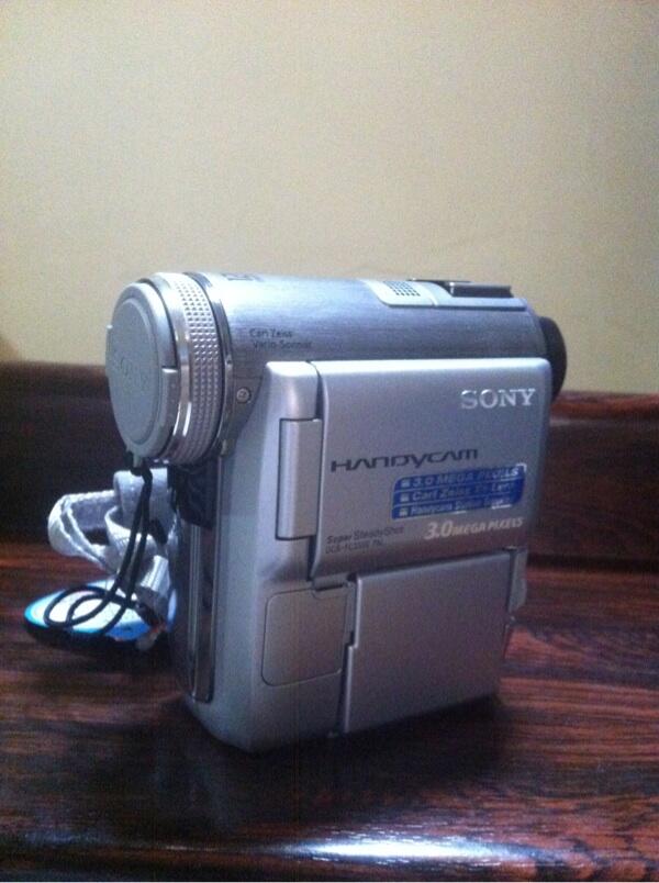 Jual Handycam MiniDV Sony DCR-PC350E