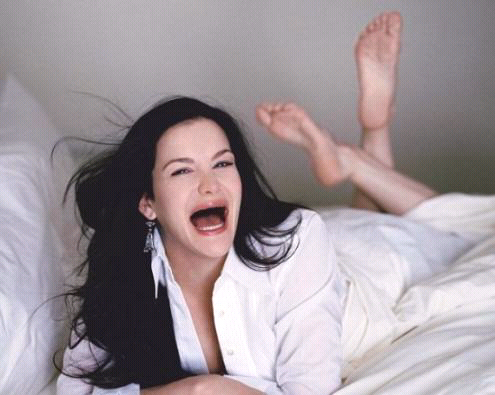 Bagaimana Jadinya Kalo Artis Gak Punya Gigi