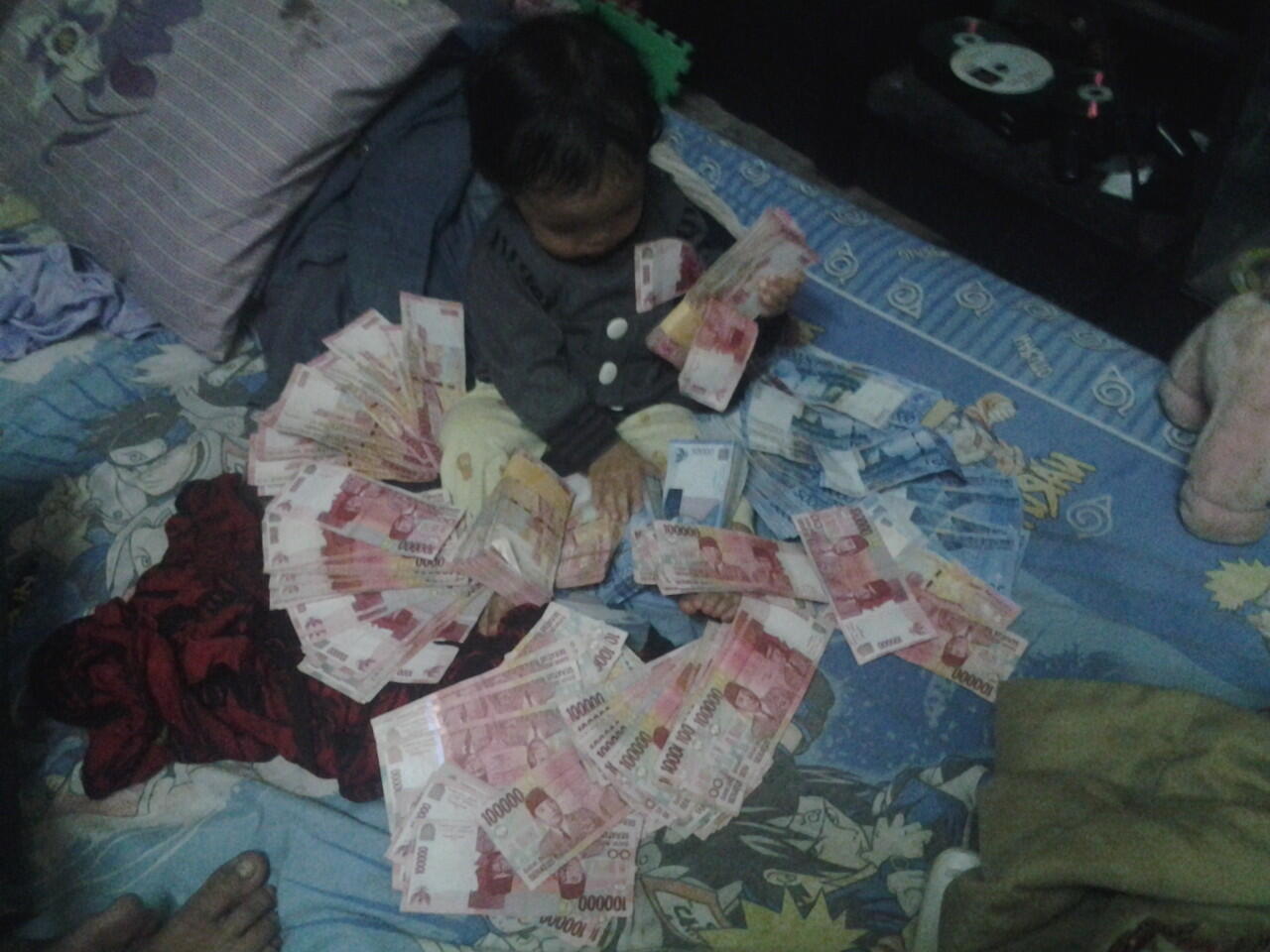 penipuan tahun 2011 sejumlah Rp 670.000.000,- Enam Ratus Tujuh Puluh Juta Rupiah