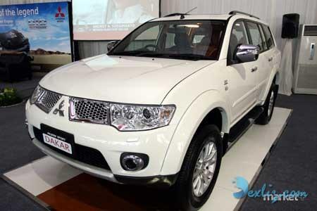 NOW Mitsubishi Pajero Diskon up to 40 JUTA, OUTLANDER dan MIRAGE