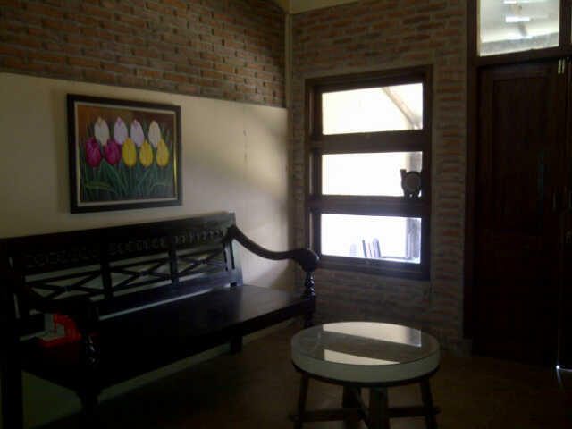 Jual Rumah bergaya Etnik di Solo ( dekat Dengan Hotel Lor In )
