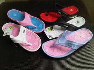 sandal crocs kw