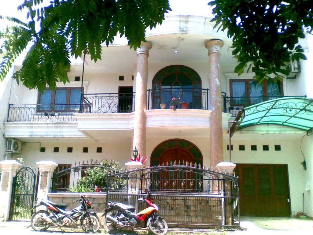 Rumah 2 lantai jual di jatiasih