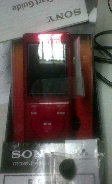 SONY WALKMAN NWZ-E473 4GB MP3 PLAYER ... Baru & Murah .. !!!!