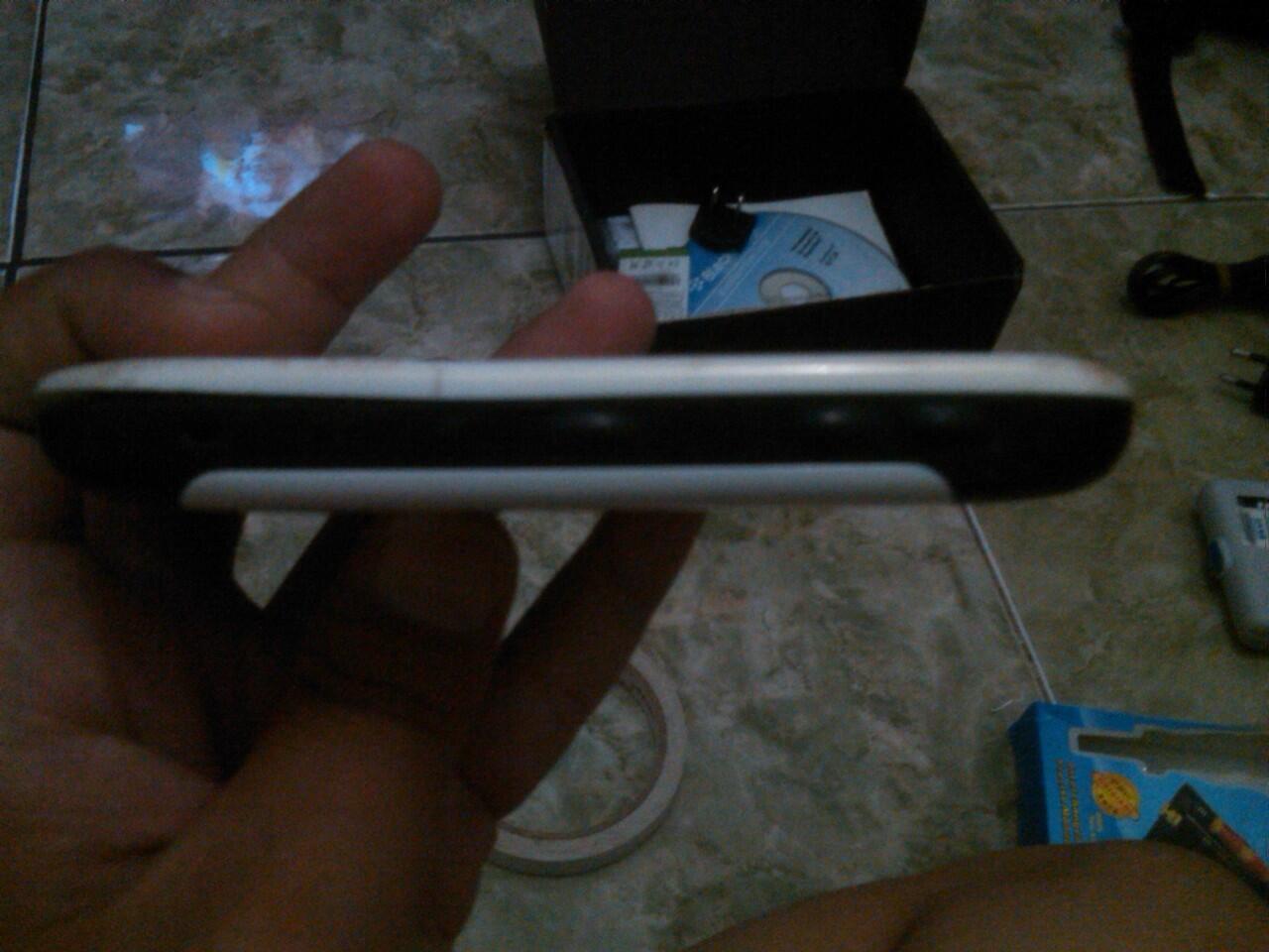 Handphone Blackberry Gemini Curve 8520 Rusak/Matot (Mati Total)