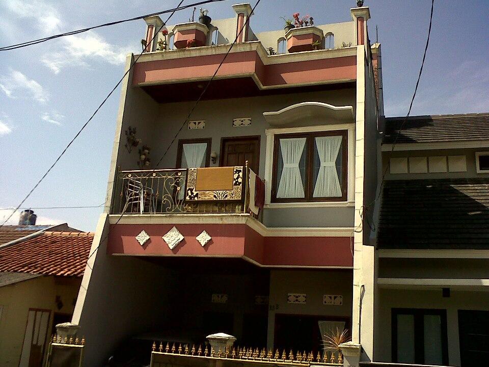 Dijual rumah lux 3 lantai di Bintaro