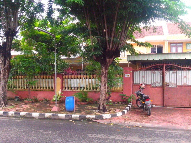 Jual Rumah di jalan Johor 40a Surabaya