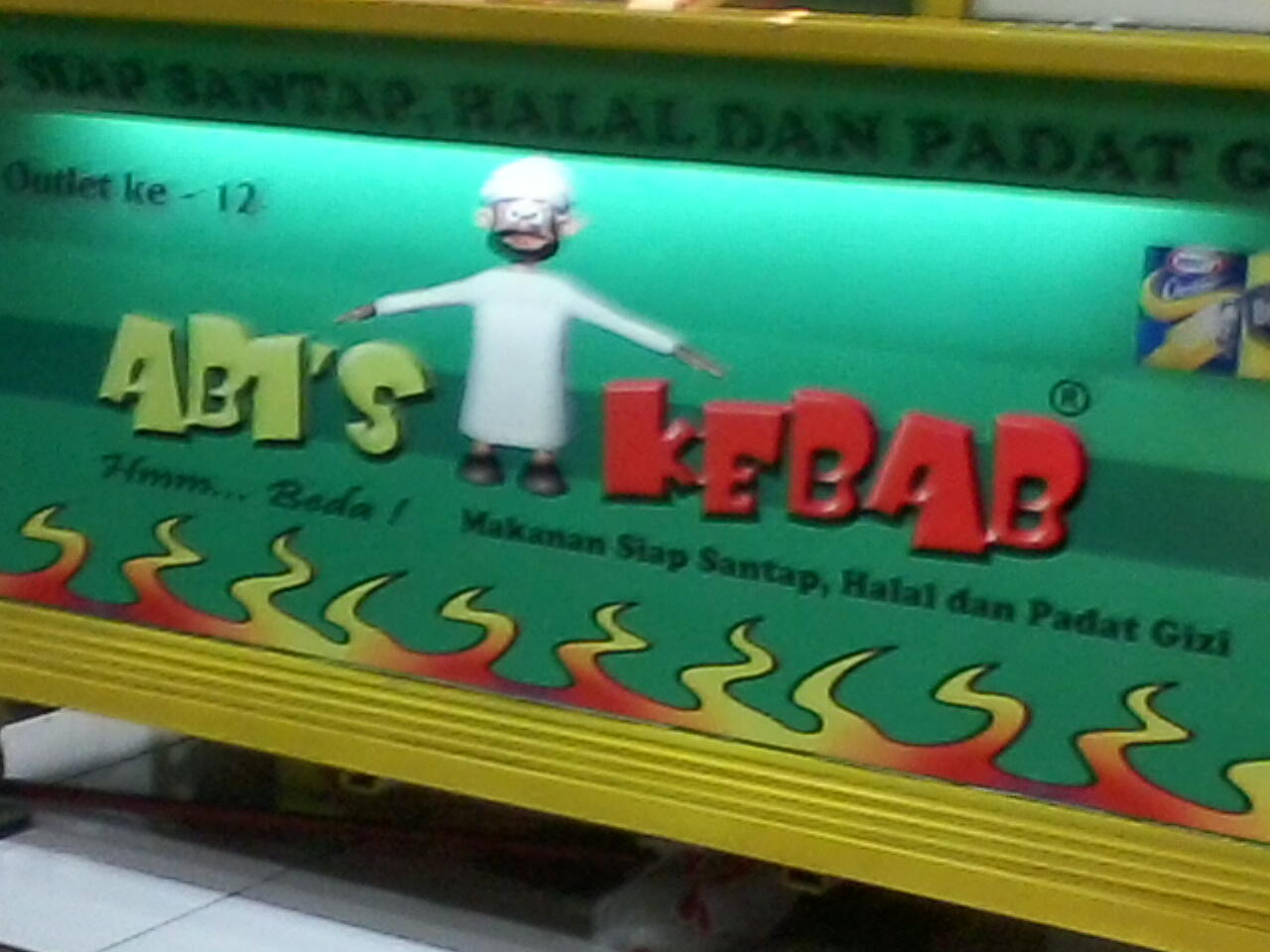 kisah lucu ane gan pas beli kebab , tapi terharu gan