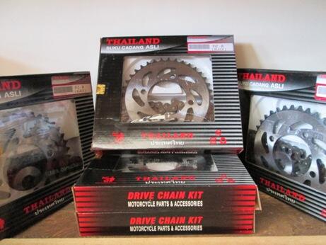 terjual jual gear set chain engine sprocket rear terjual jual gear set chain engine sprocket rear