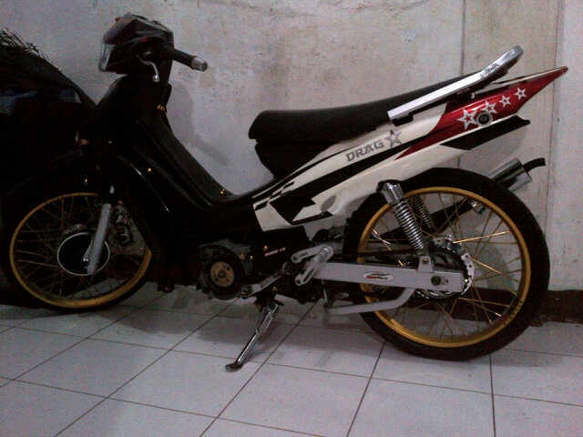 Terjual jual  yamaha  F1ZR  poswan 2002 KASKUS