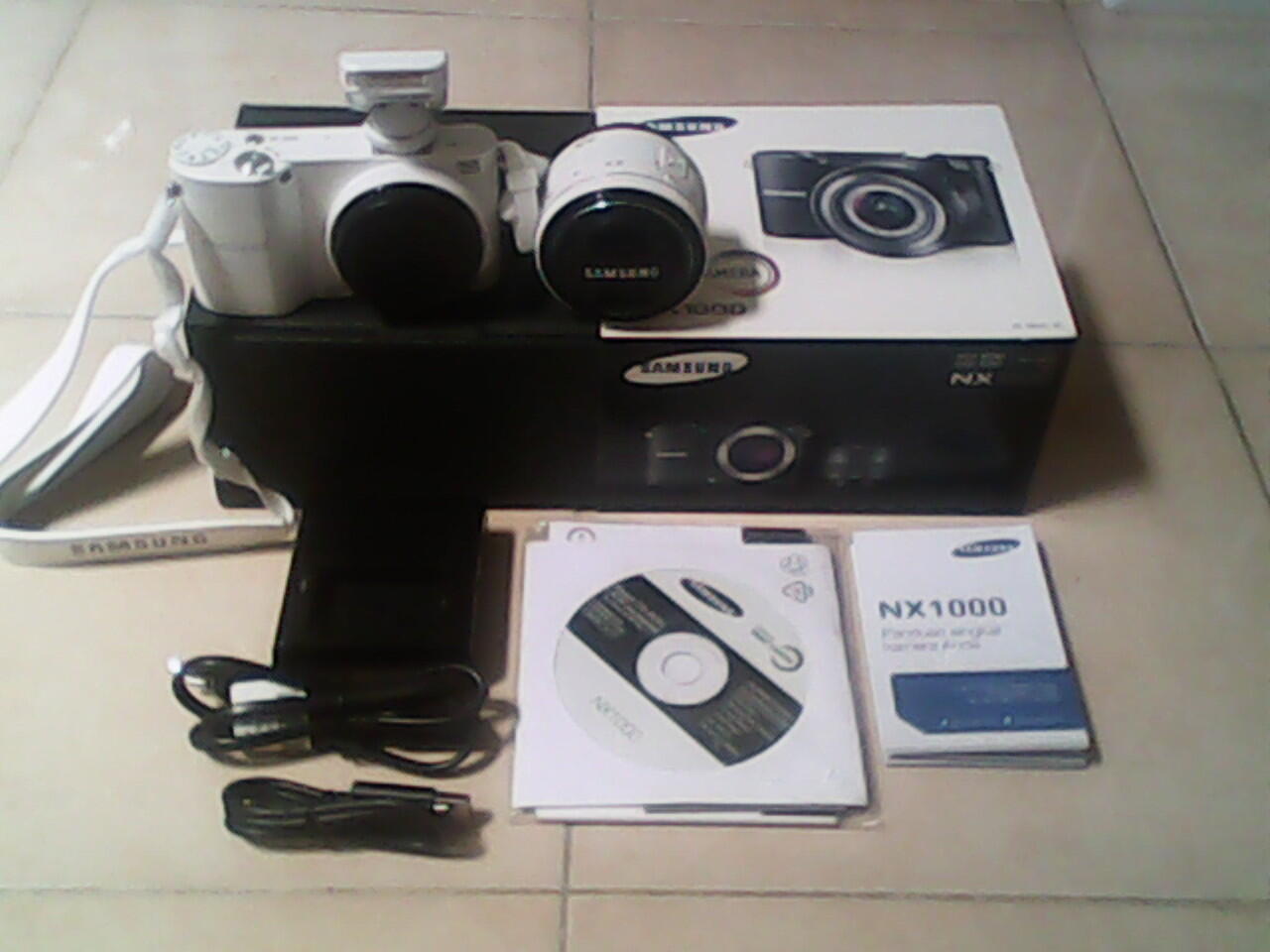 NEW SMART CAMERA DIGITAL SLR SAMSUNG NX1000
