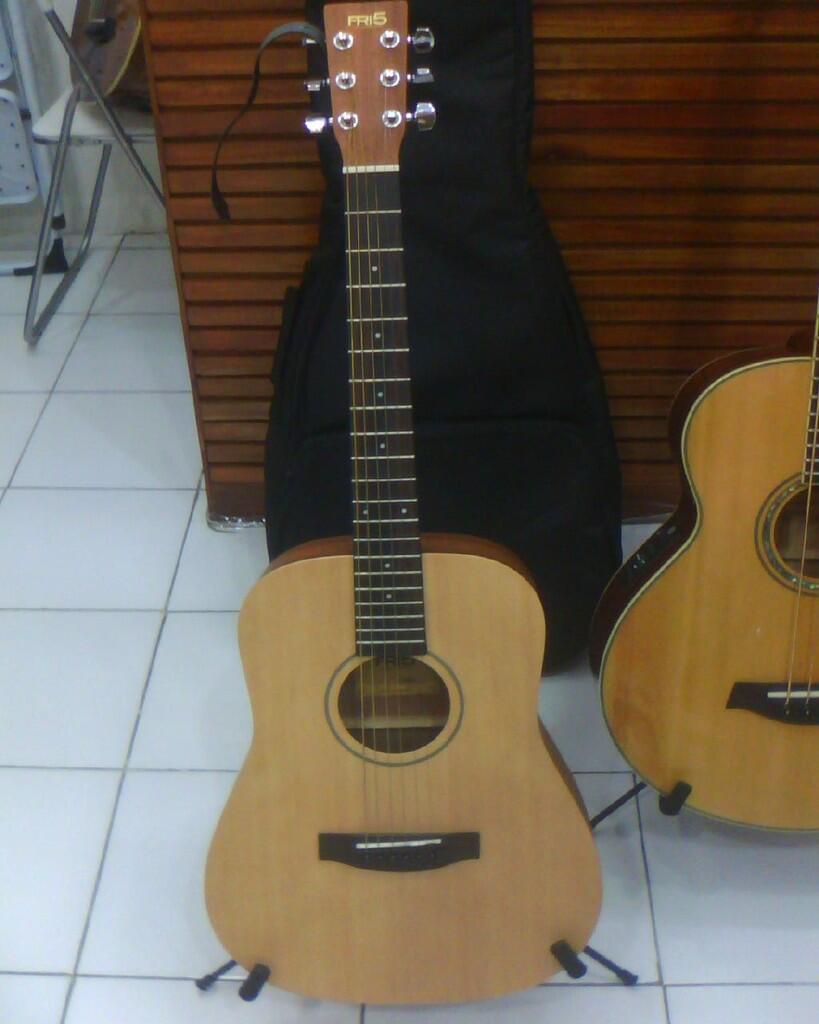 Terjual gitar Akustik / guitar accoustic berkualitas  KASKUS