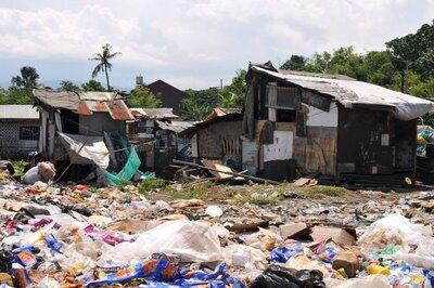 Foto-Foto Kehidupan Anak-Anak dari Sampah di Filipina 