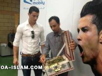 Cristiano Ronaldo Dapat Hadiah Al-Quran di Riyadh