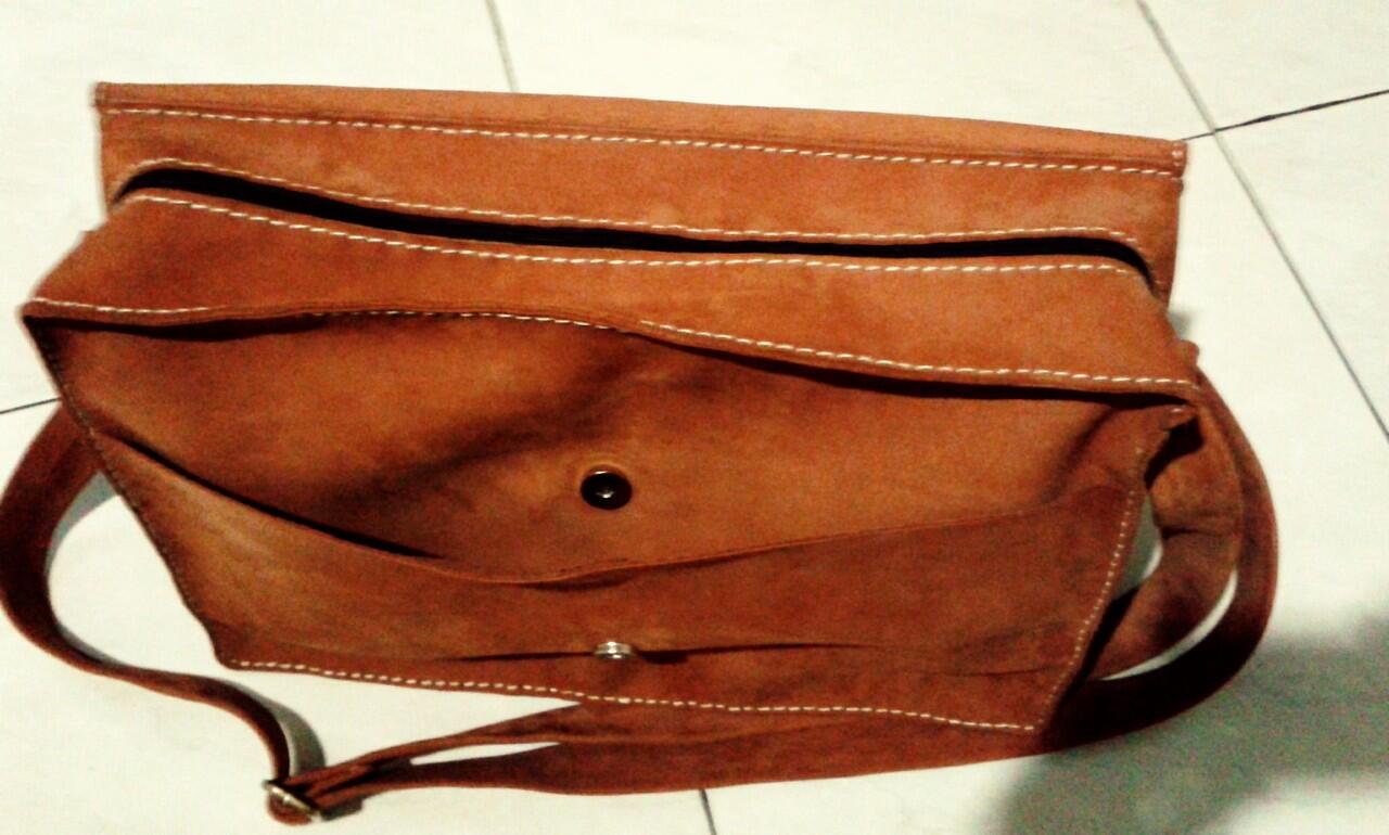 Terjual [JUAL] BROWN LEATHER MESSENGER BAG (tas kulit pria) KASKUS