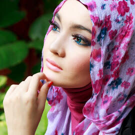 Muslim Womens In The World, The Natural Beauty, A Miracle Here!
