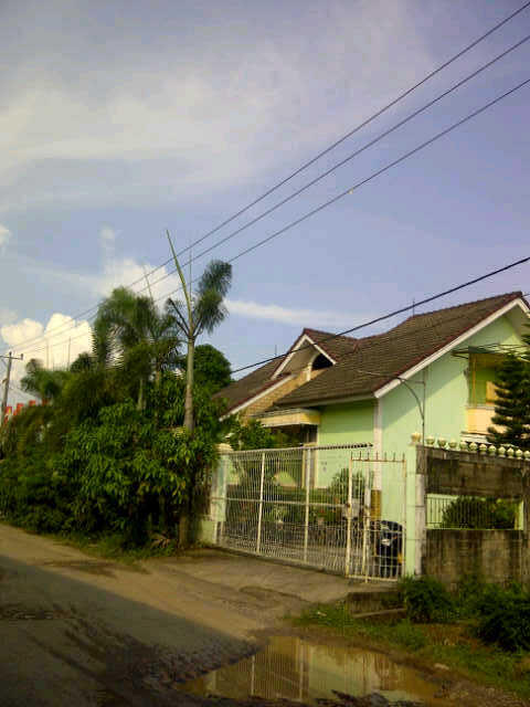 Rumah Modern di Kebun Bunga Palembang