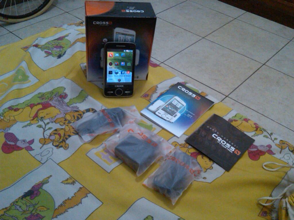 cross D1T hp tv multi fungsi maknyusss gan!!!!!