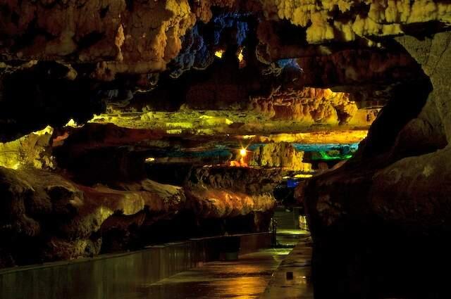 13 Gua Terindah di Dunia