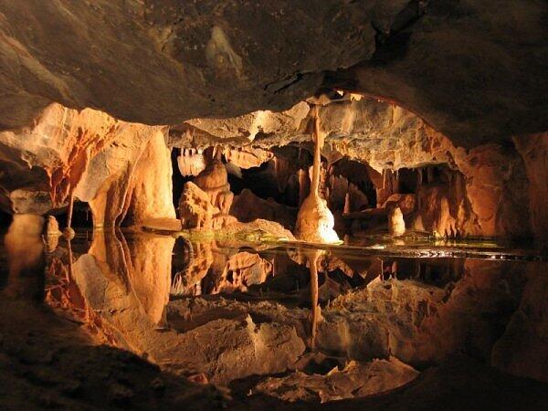 13 Gua Terindah di Dunia