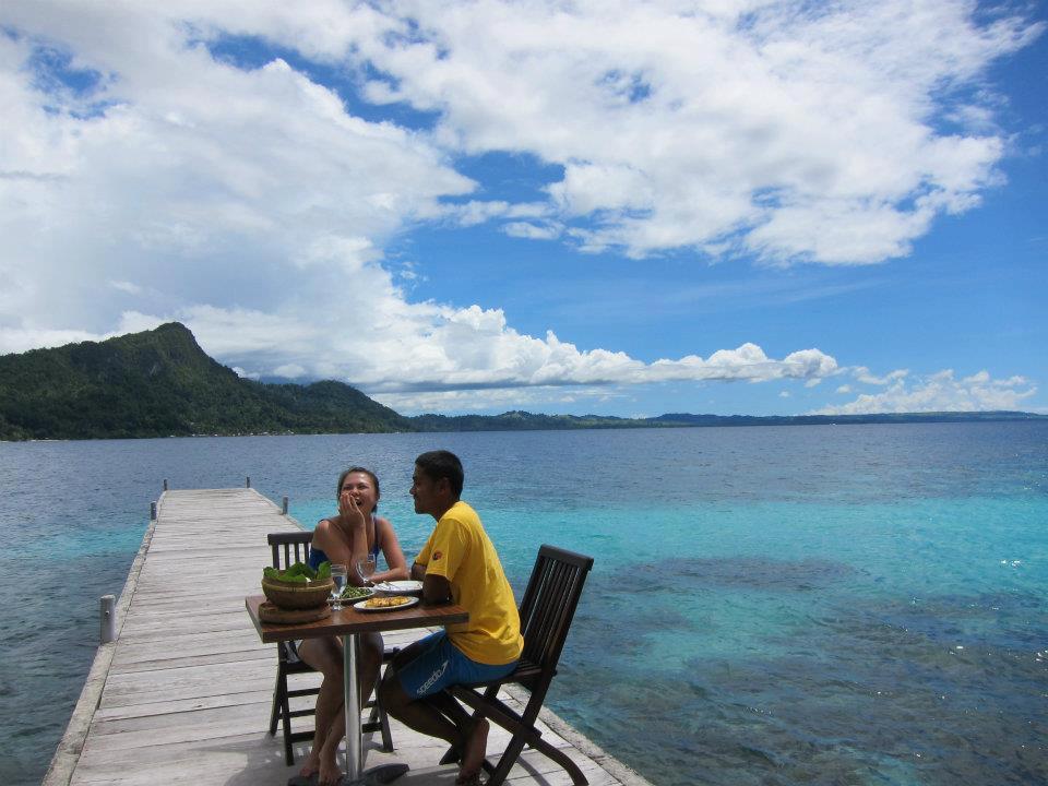 Keindahan Pantai Pulau ORA Desa Saleman Pulau Seram Maluku