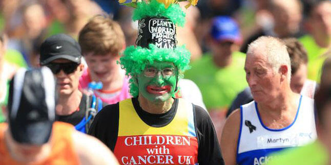 &#91;PIC&#93; Kostum-Kostum Lucu di London Marathon 2013