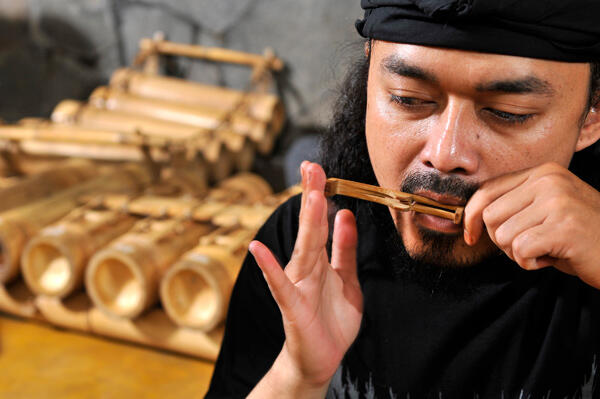 KARINDING ALAT MUSIK TRADISIONAL YANG BANGKIT KEMBALI