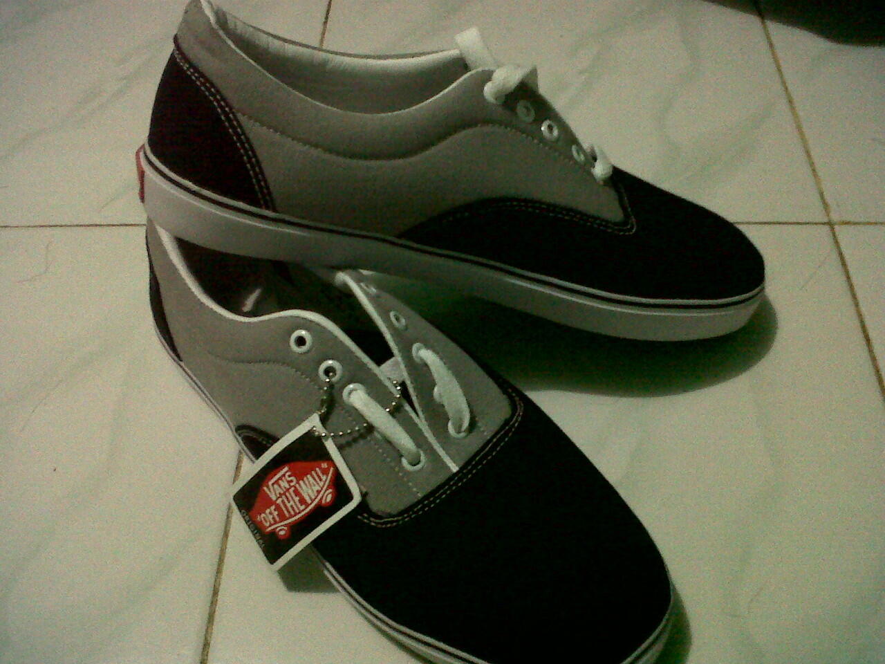 Sepatu Vans Era 100% baru Termurah!!!