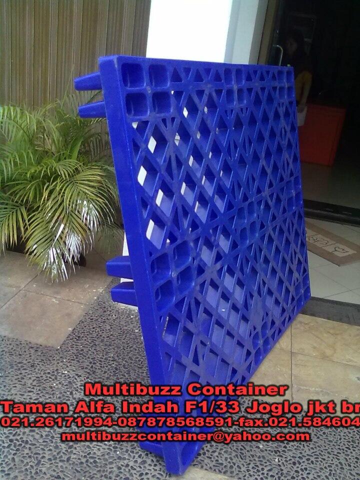 Terjual pallet plastik untuk forklift aneka macam dan 