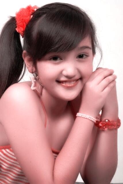 Wah cantik banget artis cilik ini kalo dah dewasa.. &#91;FULL PIC&#93;