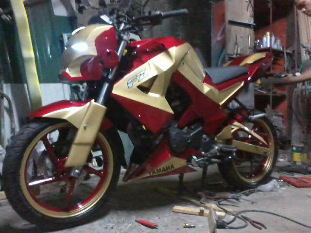 Modifikasi Motor ala IRON MAN By. Presile Saraza