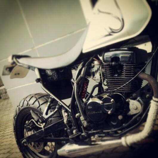 hyosung karion japs style 2006 putih bandung