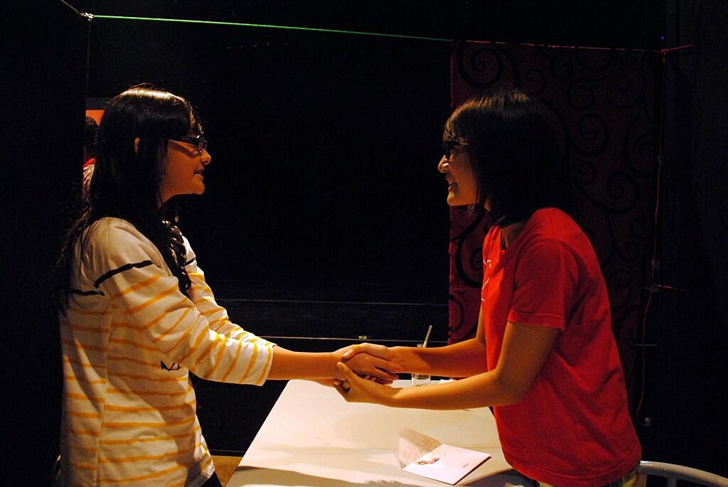 FOTO - FOTO RAMENYA INDIVIDUAL HANDSHAE JKT48 DI THEATER (YANG BELUM IKUTAN PASTI IR)