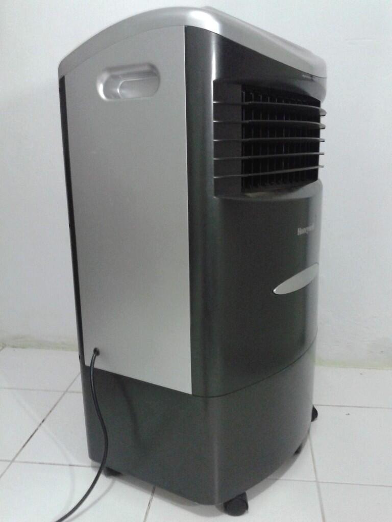 Terjual AC (Air Cooler) Pendingin Ruangan Honeywell CL20AE 