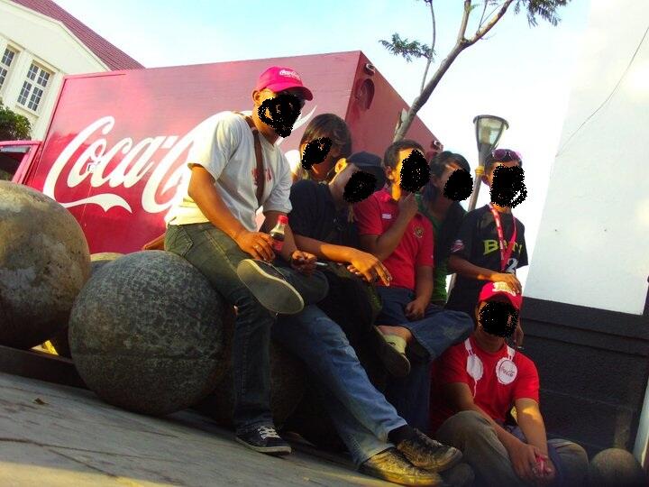 Coca Cola Truck, cara Coca Cola berbagi kebahagiaan