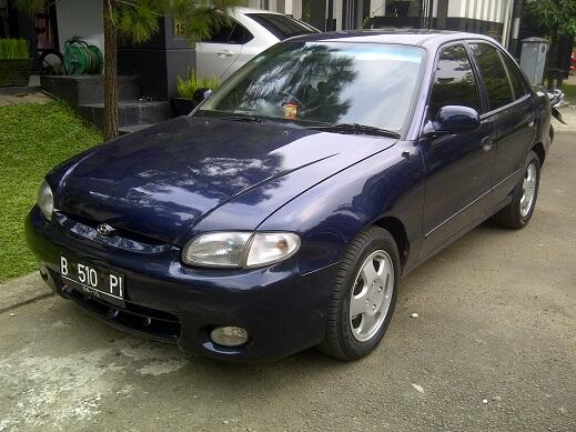 Hyundai Accent AT tahun 2000