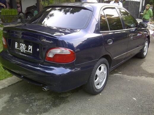 Hyundai Accent AT tahun 2000