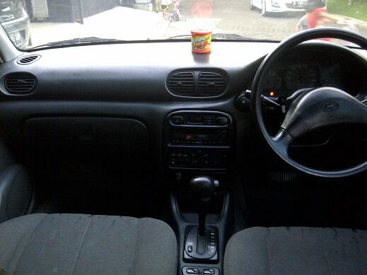 Hyundai Accent AT tahun 2000