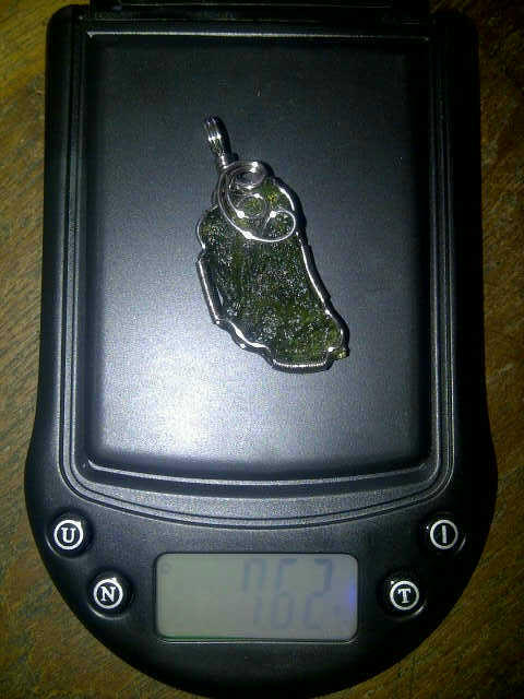 DIJUAL BATU MOLDAVITE