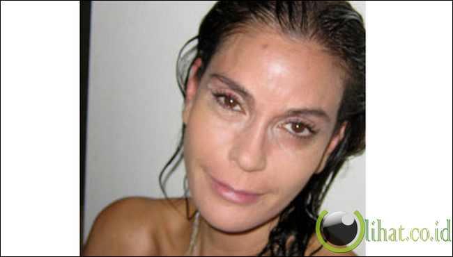 10 Selebritis yang Sebar Foto tanpa Make Up di Twitter